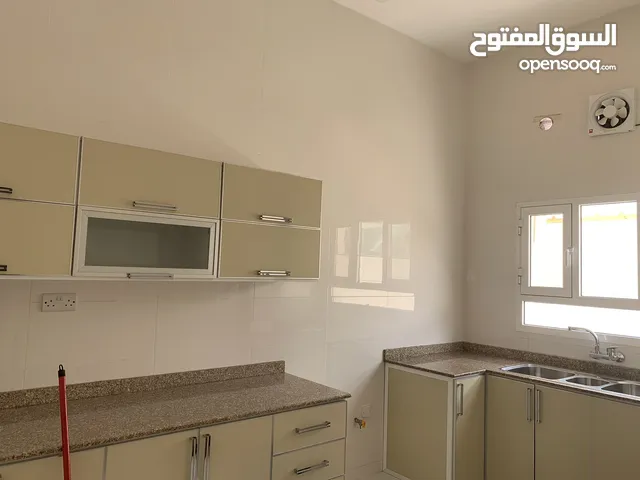 135 m2 3 Bedrooms Apartments for Rent in Muscat Al Maabilah