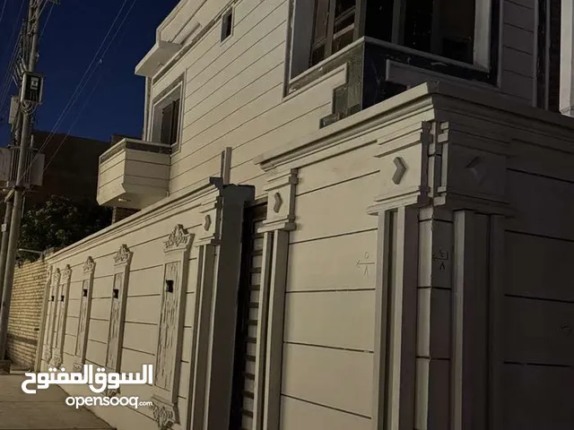 بيت للبيع في الحكيمية على شارع 15م ركن