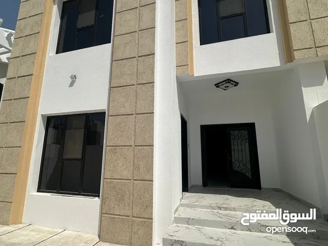 570 m2 More than 6 bedrooms Villa for Sale in Muscat Al Khoud