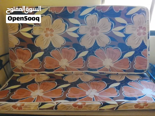 فرشتين للبيع بسعر مغري