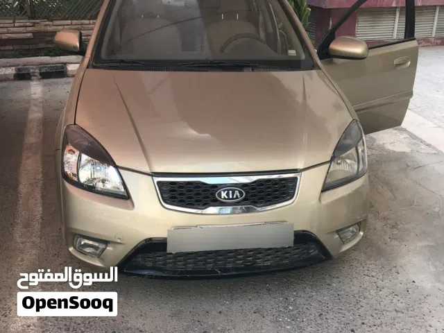 2011 كيا ريو EX