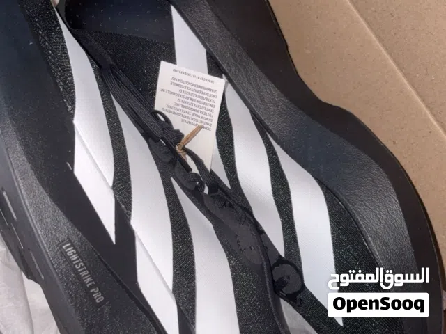للبيع حذاء ايفو اس ال مقاس 46 استخدام يوم سبب لبيع المقاس الي له خاطر حياه