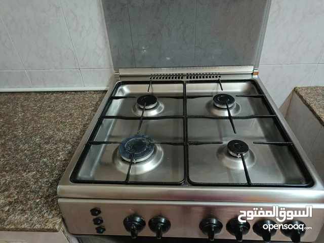 Cooking stove with good condition. 10 years old.