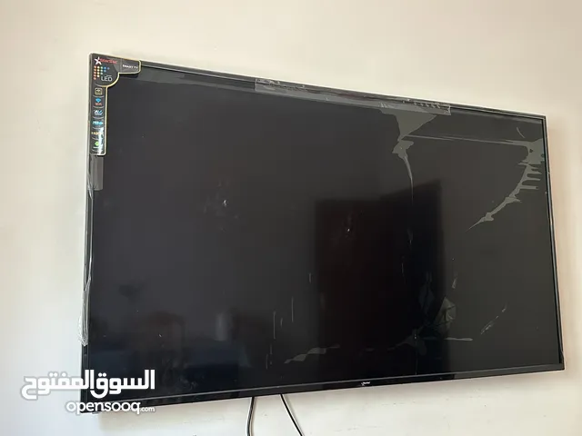 للبيع تلفزيون starsat حجم 65” / الشاشة مكسورة