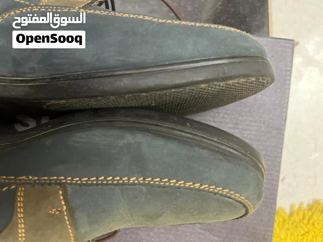 جزمة جلد طبيعي من محلات الجباس