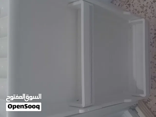 ثلاجة مكتب