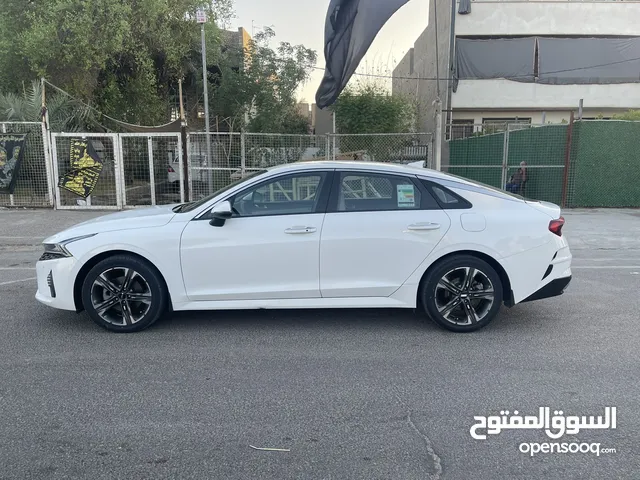 كيا K5 خلييييييييييييجي مكفوووووووووووووووووول 2022