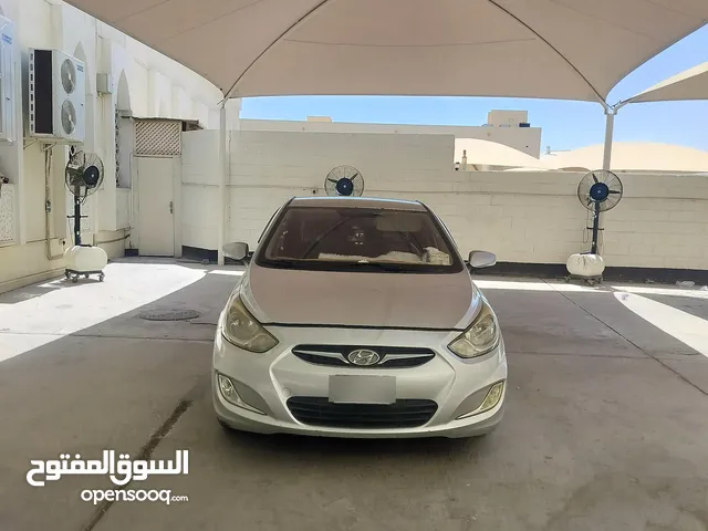 سيارة اكسنت للبيع