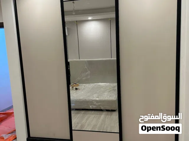 خزانة حائط للبيع