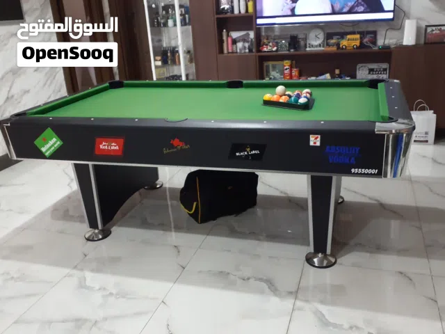 طاولة بريالدو  نظيفه