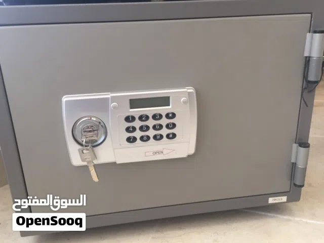 خزنات / قاصات شخصية و الشركات