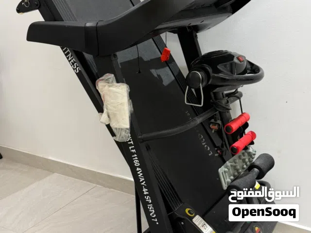 جهاز مشي كهربائي من ماركة LORD FITNESS النوع: Treadmill (جهاز مشي كهربائي قابل للطي)
