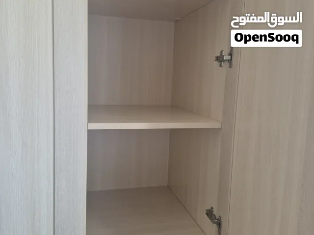 خزانة & تسريحة