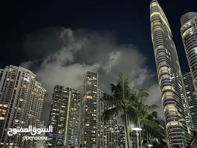 بناية بيع شارع التجاري العام