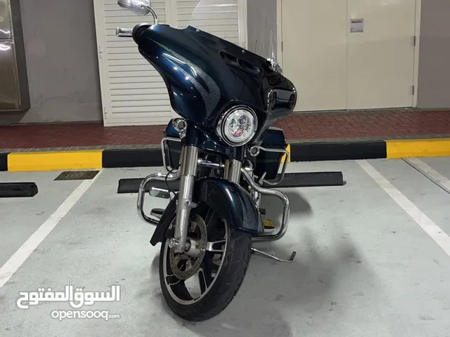 Harley Davidson Street Glide 2016 in Sharjah