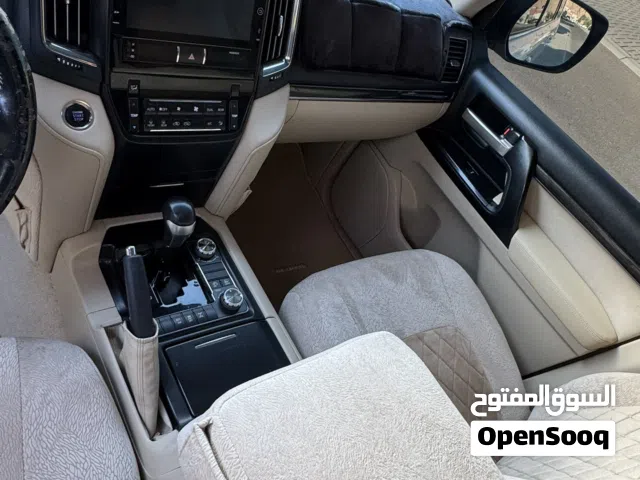 Used Toyota Land Cruiser in Al Ain
