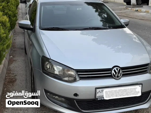 2012 Volkswagen Polo Standard