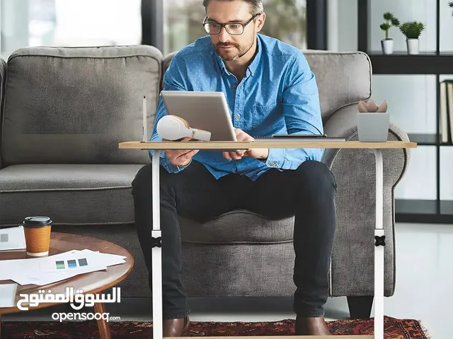 وفرنالك مكتب طلابي عملي ومتنقل بترتيب عصري!   سطح واسع بيساع لابتوب + كتب + أدوات مدرسية