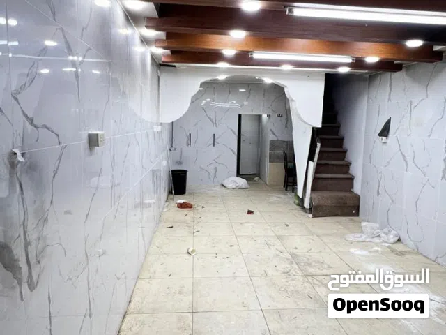 محل طابقين للإيجار في جبل الحسين - يصلح لجميع الانشطة
