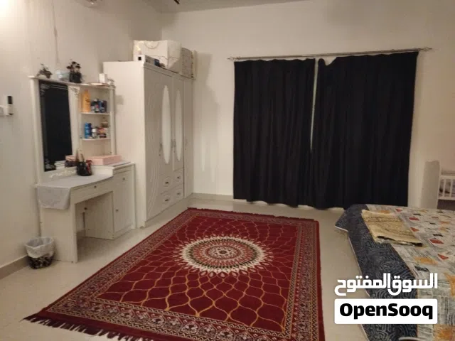 غرفه مفروشة للايجار حلو نظيف قريبه من الخدمات المسجد والسوبر والمطاعم وغسيل الملابس جدا جدا مريحه