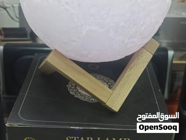 الكرة المضيئة سبيكر جميل في تيلاوة القراءن الكريم وفيه عدت أحاديث .واكتر من قارئ وتلاوة