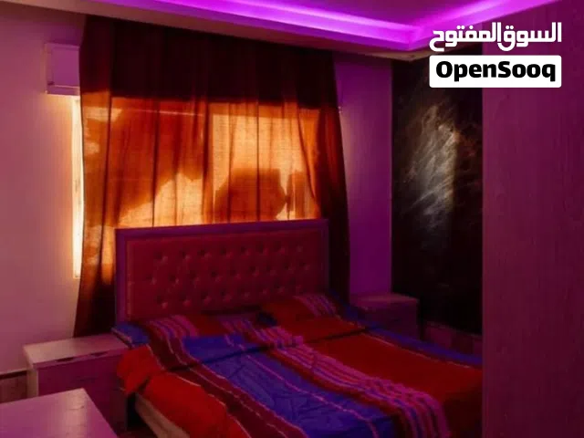 شقق مفروشه  سوبر ديلوكس الايجار اليومي وسبوعي اربد شارع الجامعه خلف فندق السفن ديز