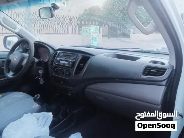 2016 ميتسوبيشي L200 Double Cab GL
