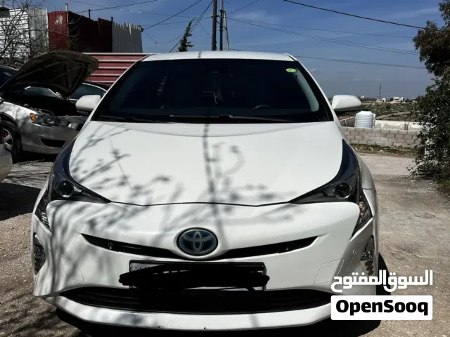 2018 تويوتا بريوس Prius