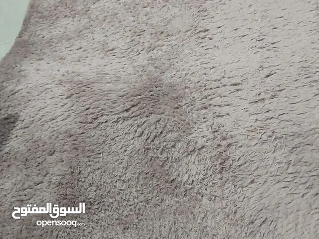 سجادتين للبيع بسعر مغري مرتبين وما فيهم اي شي لون سومو قابلين لتفاوض