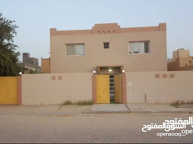 400 m2 5 Bedrooms Townhouse for Sale in Al Ahmadi Wafra residential