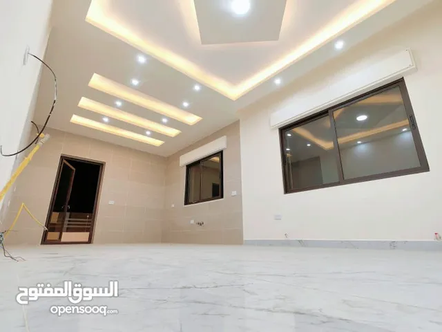 165 m2 4 Bedrooms Apartments for Sale in Amman Daheit Al Rasheed