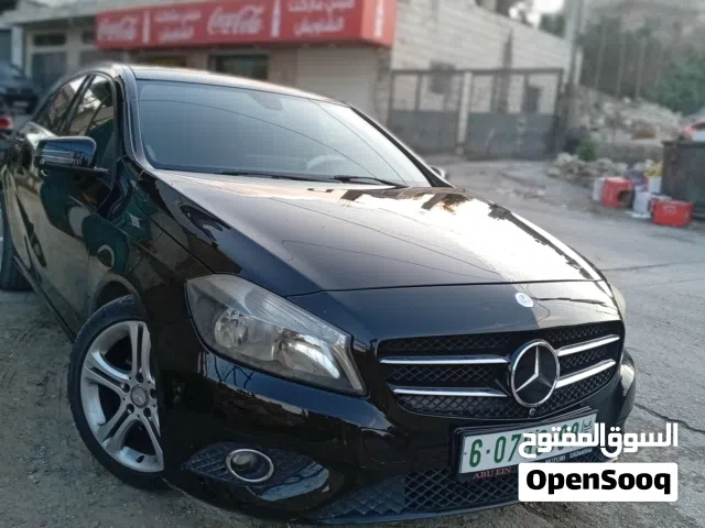 مرسيدس بنز الفئه A180