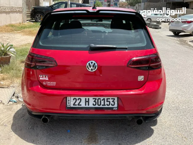 كولف  2018 حمراء للبيع