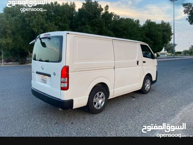 باص مقفل للبيع