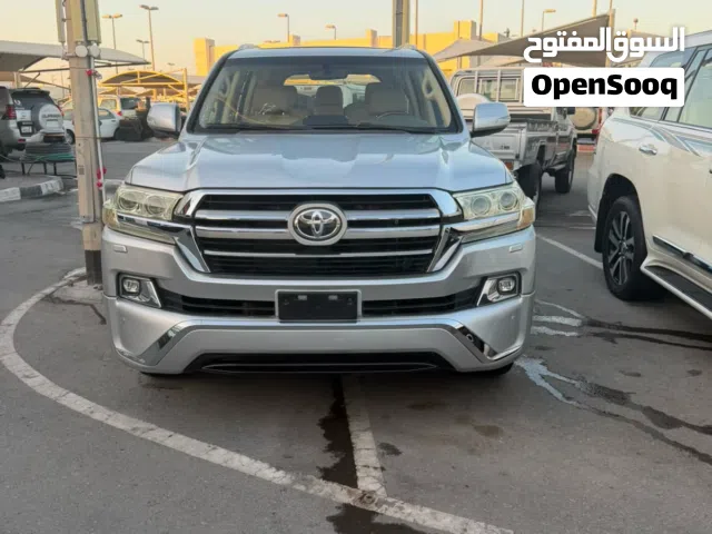 2017 Toyota Land Cruiser GXR