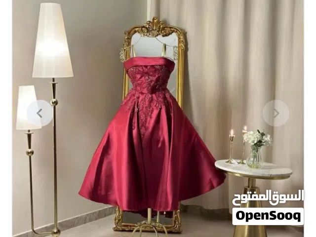 فستان سهرة ميدي لون عودي