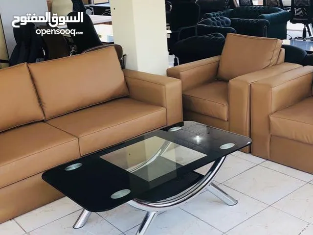 كنب جلد تفصيل راقي كلاسيك ومودرن