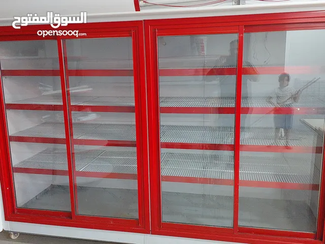 ثلاجة عرض اربع أبواب بحالة ممتازة