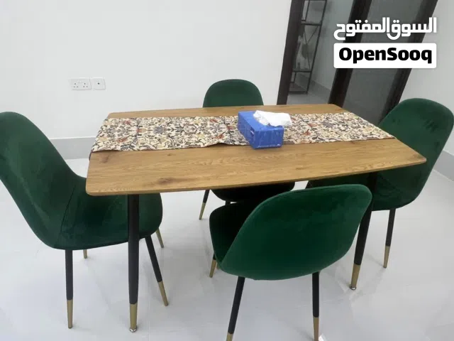 PAN Emirates Dining Table