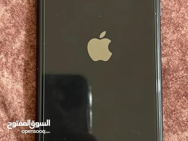 ايفون 11 وكاله مش مغيرولو اشي للبدل