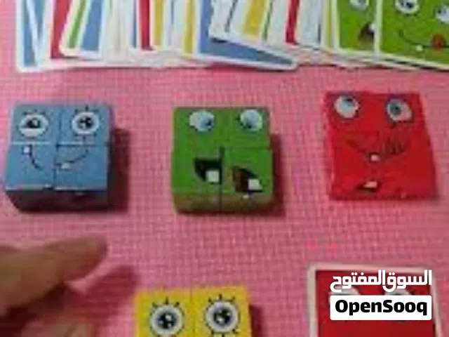 صندوق الذكاء و التركيز و المرح   مكعبات الخشب و الكروت كل مكعب سته وجوه