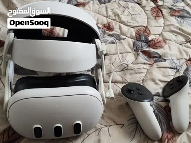 نظاره واقع افتراضي oculus quest 3 مع بطاريه اضافيه
