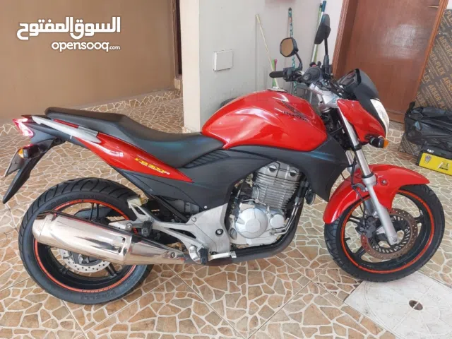 Honda CB300R 2012