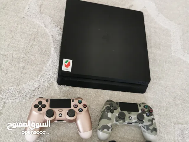 Playstation 4 with 4 controllers