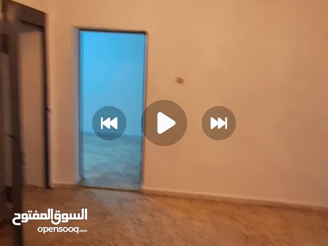 180 m2 5 Bedrooms Townhouse for Rent in Tripoli Souq Al-Juma'a