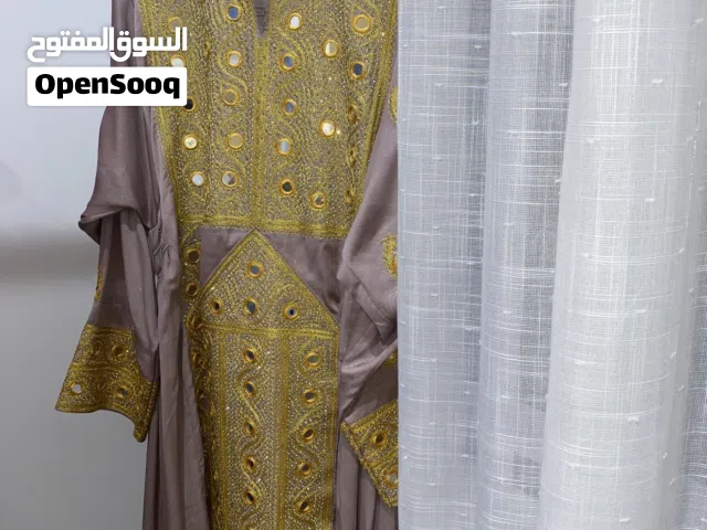 لبس بلوشي جميل جداً