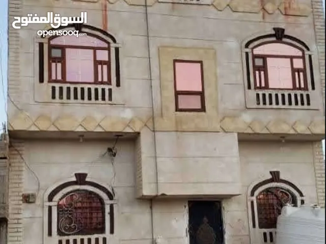 2 m2 3 Bedrooms Townhouse for Sale in Sana'a Bayt Baws