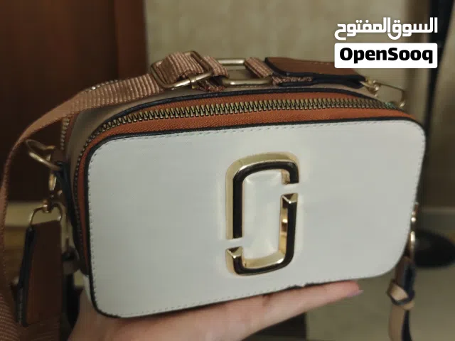ملابس نسائية