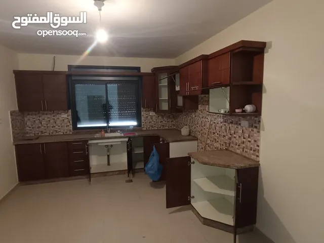 200m2 4 Bedrooms Apartments for Rent in Ramallah and Al-Bireh Al Irsal St.