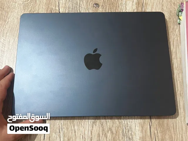 Mac m3, الشاشة 13.6، ram 8 للبيع